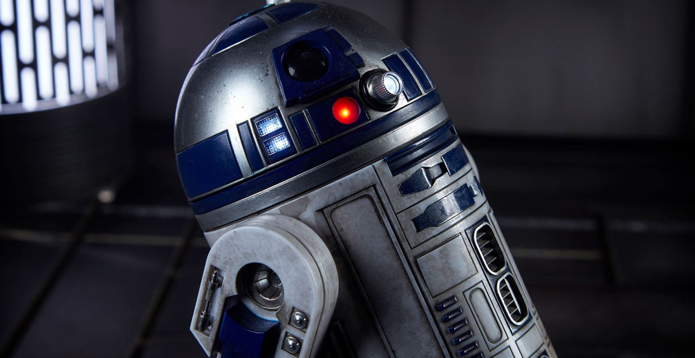 WoW Housing Has Reached Peak Crossover With This R2-D2 Build